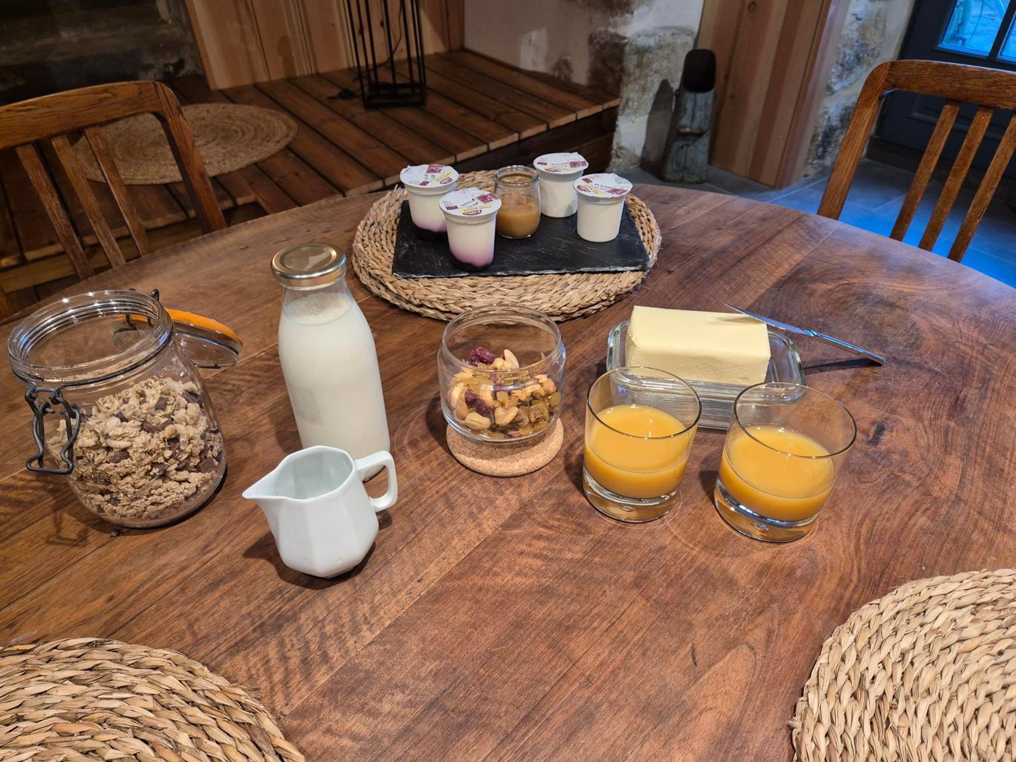 Cote Tour Bed & Breakfast Orcet Екстериор снимка